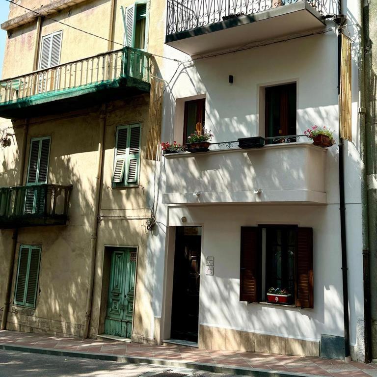 Casa Del Corso Hotel Dorgali Exterior photo